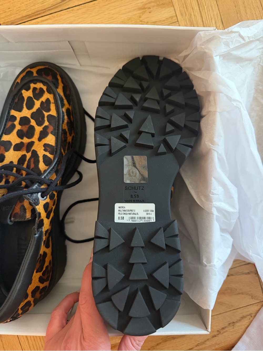 Schutz Women’s Leopard Print Lace-Up Cia Chukka Mules 8.5 NWT - Picture 3 of 3